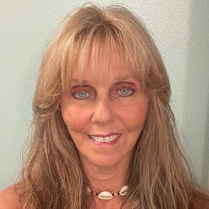 Meet your Posher, Lori